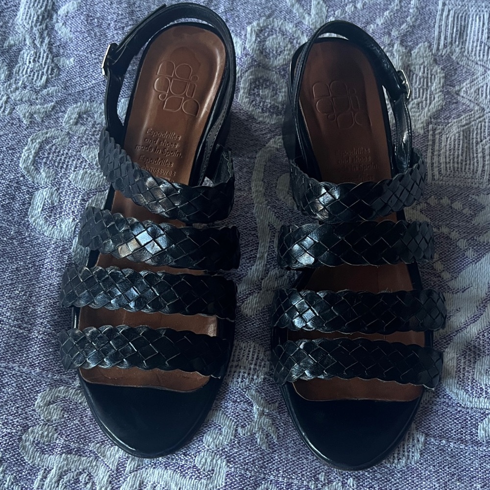 Naguisa (?) Elegant Black Braided heeled Sandals
